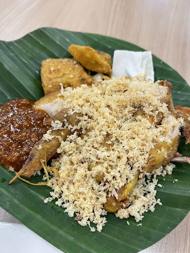 Ayam Penyet Ria - Lucky Plaza - Singapore