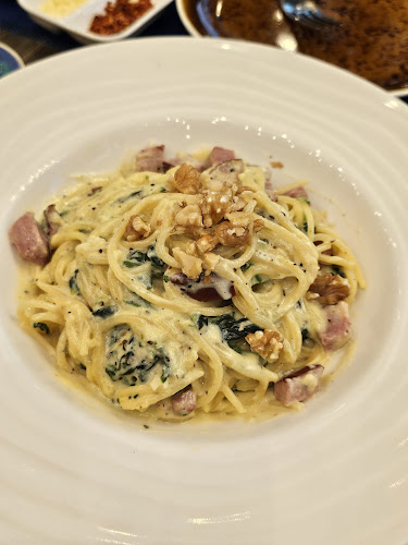 Comentarii opinii despre Escape Restaurant @ One Farrer Hotel