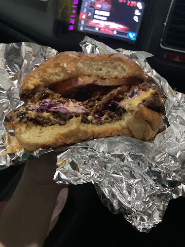 602B Tampines Ave 9, #01-01 Happy Hawkers, Singapore 522602