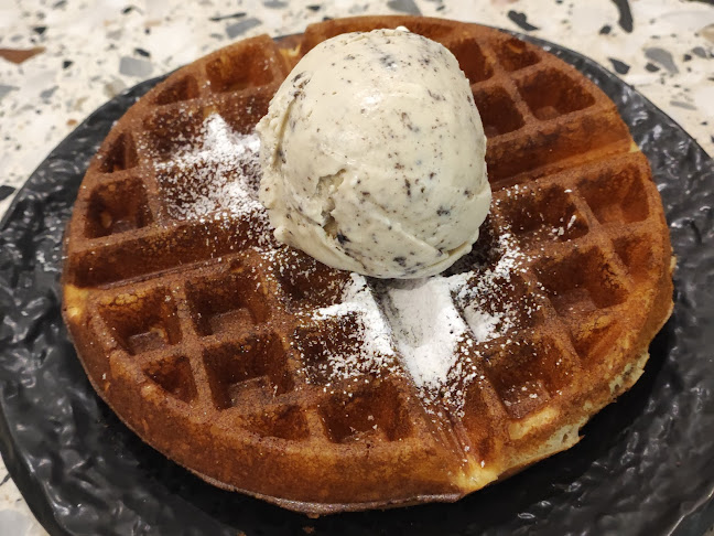 37 Tai Thong Cres, Singapore 347862