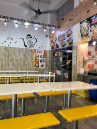 932A Hougang Ave 9, Singapore 531932