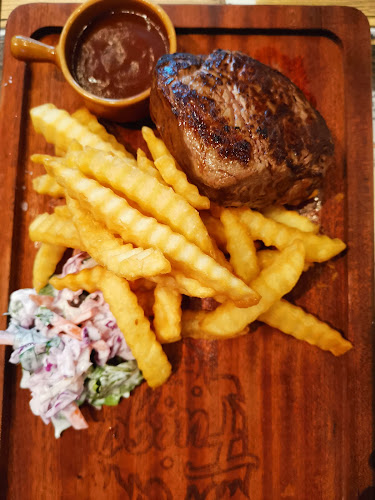 Opinii despre Bones 'n Barrels Alexandra în Singapore - Hospitality and gastronomy