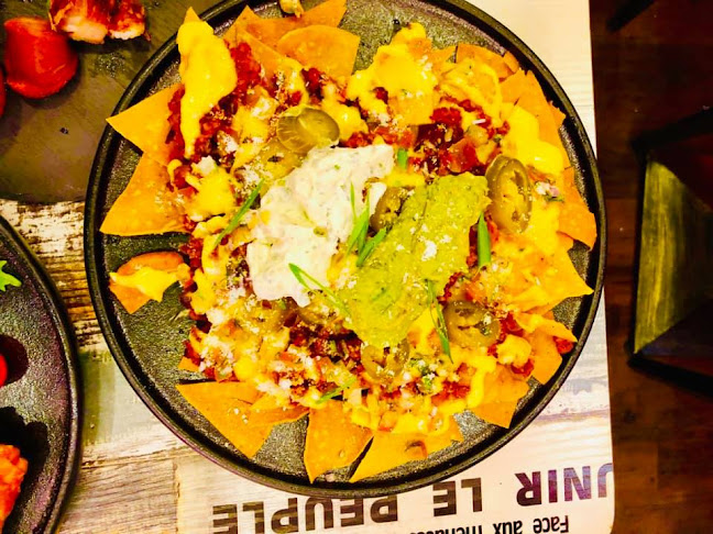 Comentarii opinii despre Bones 'n Barrels Alexandra