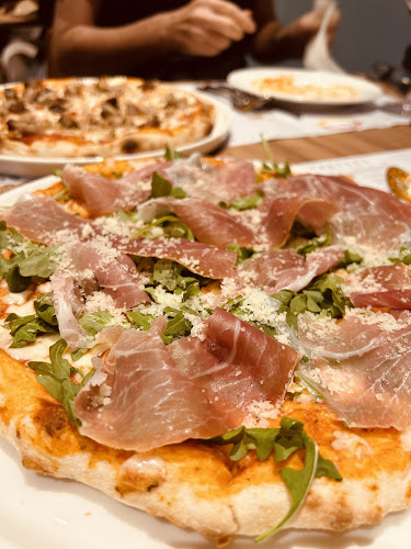 Comentarii opinii despre Burrata Joy & Gustavo Lapasta Bukit Timah