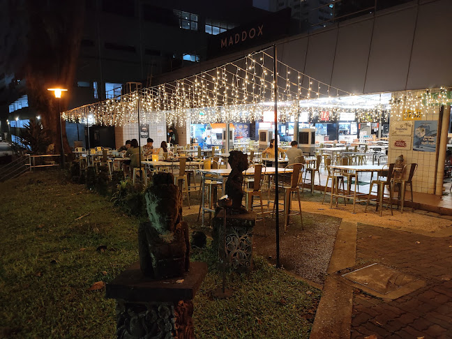 Eightisfy Western - Singapore