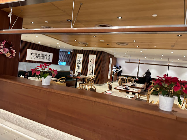 176 Orchard Rd, #02-55, Singapore 238843