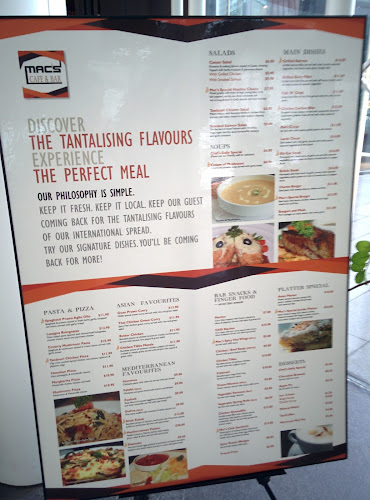 Mac's Cafe & Bar - Singapore