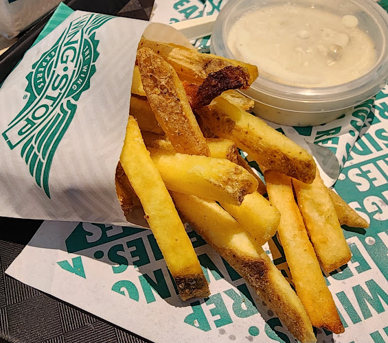 Wingstop The Woodgrove - Hospitality and gastronomy