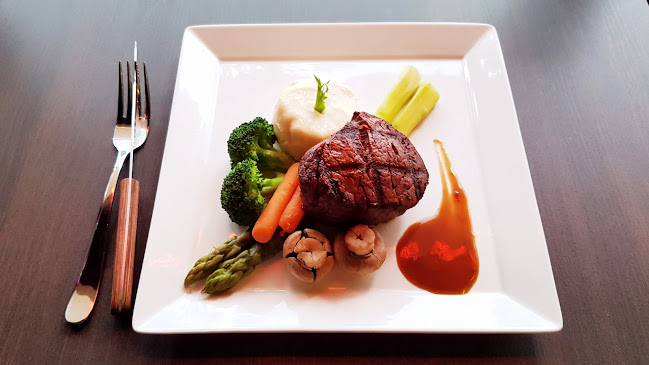 Opinii despre Jamboree Bar & Cafe în Singapore - Hospitality and gastronomy