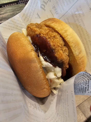 Unwind Cafe - Singapore