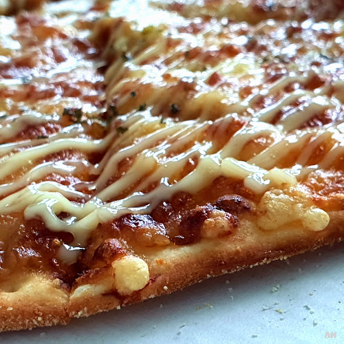 Comentarii opinii despre Overly Cheezy