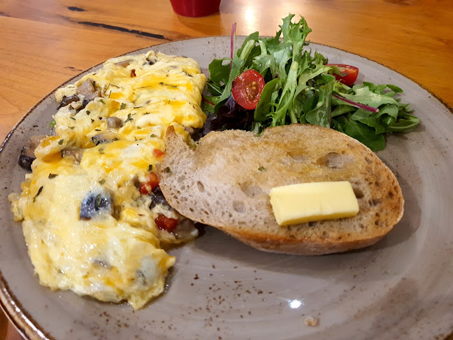 103 Frankel Ave, Singapore 458225