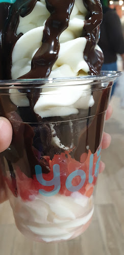 Comentarii opinii despre llaollao Wisma Atria