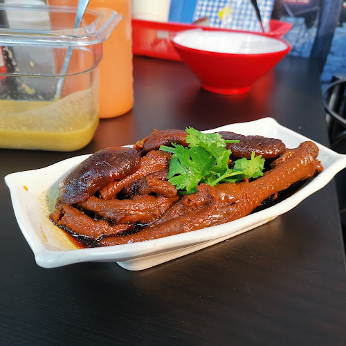 Comentarii opinii despre Ubi Le Sheng Eatery Yong Tao Fu