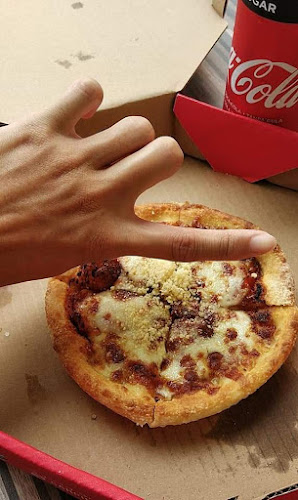 Sarpino's Pizza Eunos - Hospitality and gastronomy