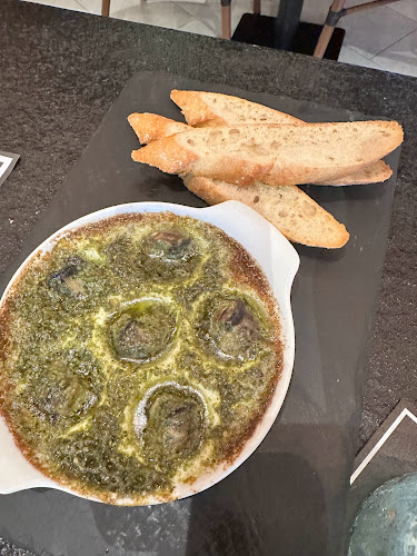 Opinii despre Wine Connection Bistro în Singapore - Hospitality and gastronomy