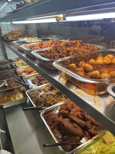 Trade hub Muslim food - Hospitality and gastronomy