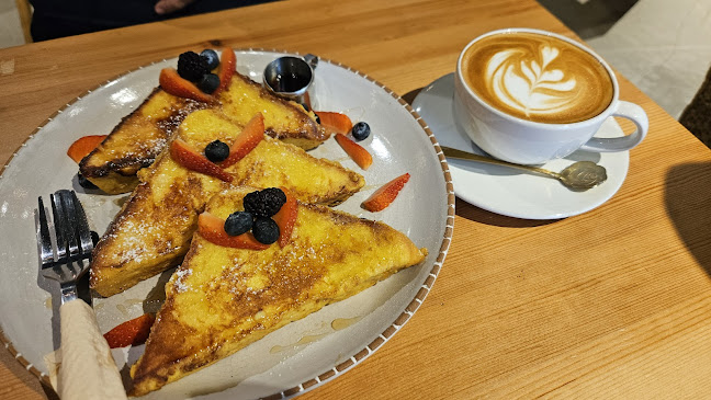 Opinii despre Bailey And Whiskey în Singapore - Hospitality and gastronomy