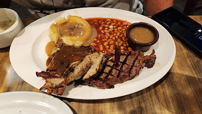 Opinii despre Astons Specialities în Singapore - Hospitality and gastronomy