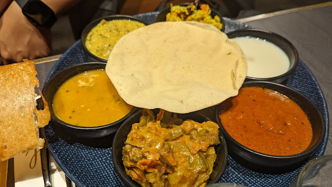 413 River Valley Rd, Singapore 248311