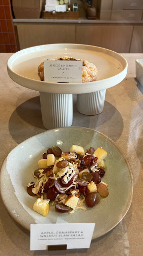 199 E Coast Rd, Singapore 428902