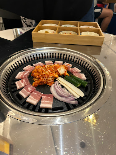 Comentarii opinii despre HANKANG POCHA 한강포차 ( The Most Affordable Korean Pocha ! 혜자스러운 한강포차 !)