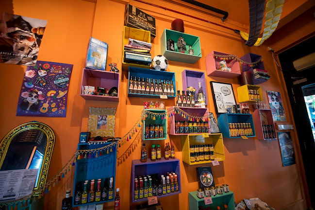 89 E Coast Rd, Singapore 428790