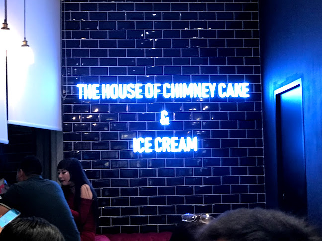 1 HarbourFront Walk, #02-135/136 VivoCity, Singapore 098585