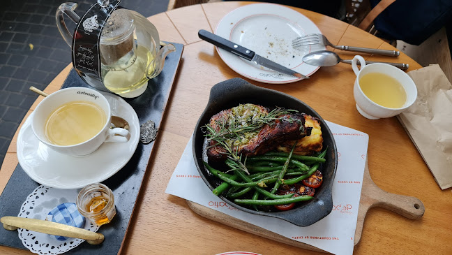 Opinii despre Arteastiq Depatio @ Jewel Changi Airport în Singapore - Hospitality and gastronomy