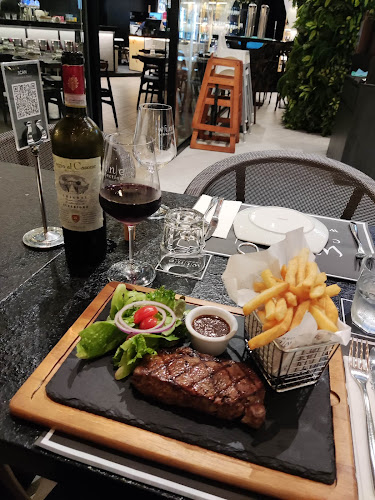 Opinii despre Wine Connection Bistro în Singapore - Hospitality and gastronomy
