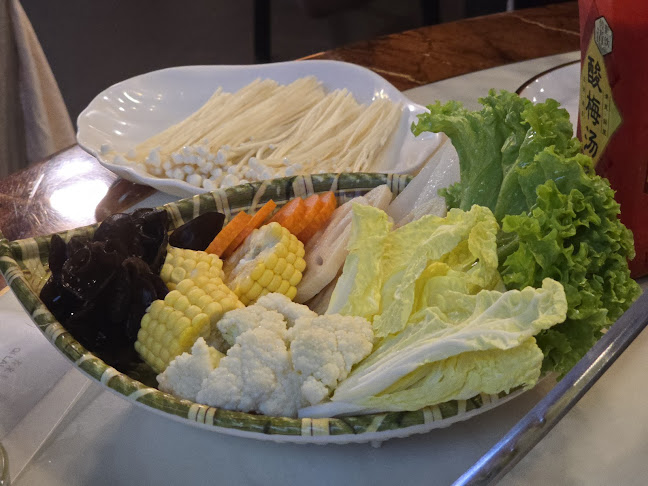 Qi Lai Feng 齐来丰鱼庄 Chinese Restaurant - Hospitality and gastronomy