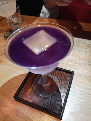 Comentarii opinii despre The Public Eight