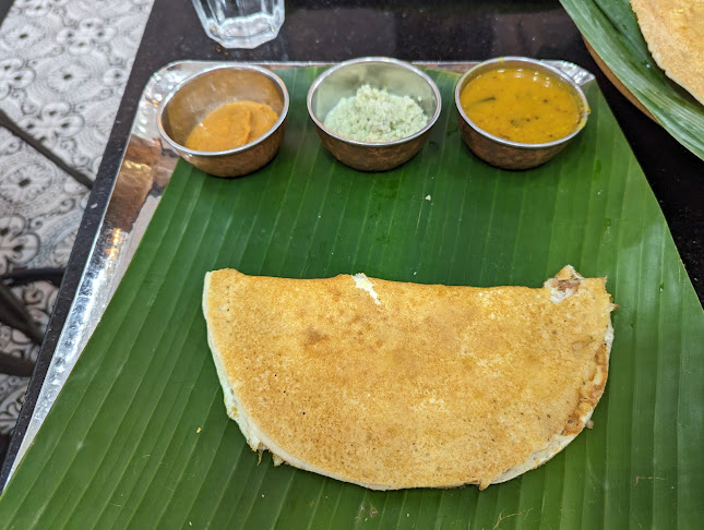 Comentarii opinii despre Machan's kitchen