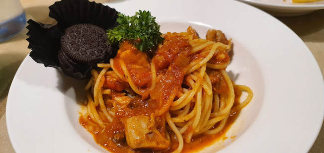 Buddy Hoagies Café & Grill (Waterway Point) - Hospitality and gastronomy