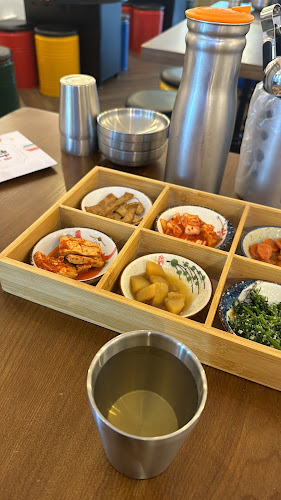 Comentarii opinii despre HANKANG POCHA 한강포차 ( The Most Affordable Korean Pocha ! 혜자스러운 한강포차 !)