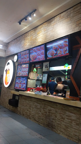 Fatty Bom Bom - Hospitality and gastronomy