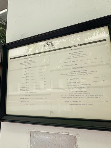 3 South Buona Vista Rd, #01-13/14 Viva Vista, Singapore 118136