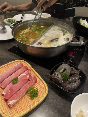 5 Stadium Walk, #02-01 Leisure Park Kallang, 397693