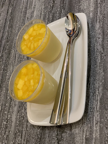 Poulet - White Sands - Singapore