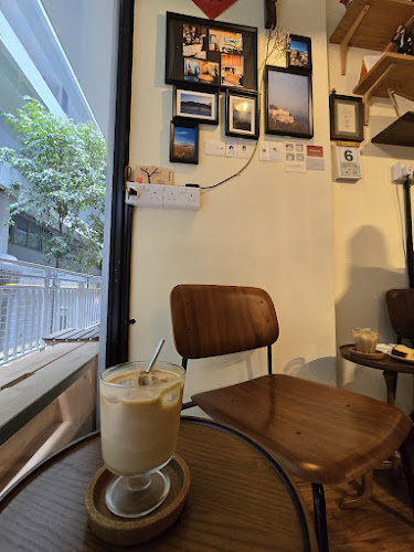 Opinii despre Ji Yue Coffee (集月咖啡) în Singapore - Hospitality and gastronomy