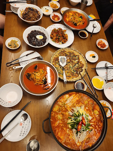 Opinii despre itaewon jja jang în Singapore - Hospitality and gastronomy