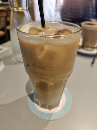 Comentarii opinii despre Privé Paragon