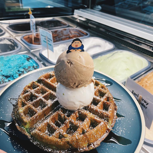 Fat Boss Waffles and Ice Cream - Hospitality and gastronomy