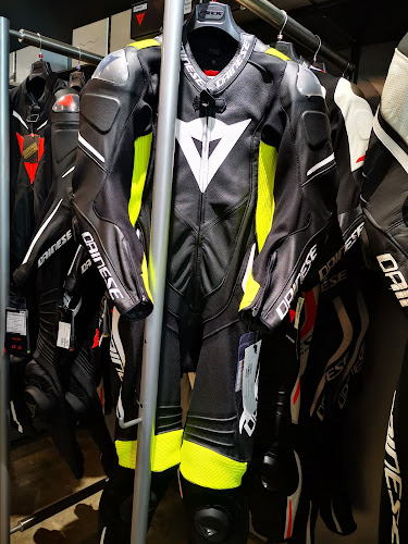 Comentarii opinii despre Frontier