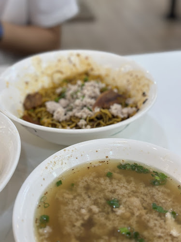 No. 25 Minced Meat Noodle - Hospitality and gastronomy