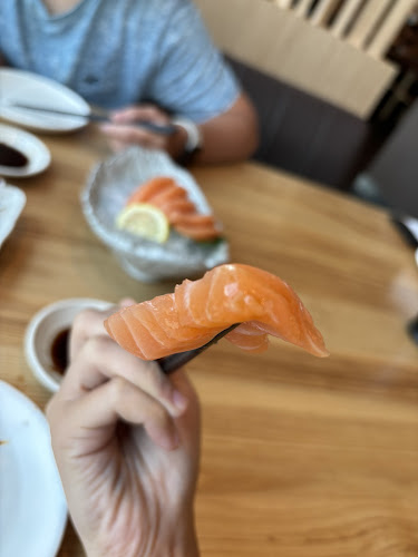 Comentarii opinii despre Sushi Zanmai Raffles Holland V