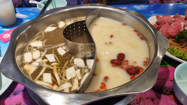 Shi Li Fang Hot Pot @ Eastpoint Mall - Hospitality and gastronomy