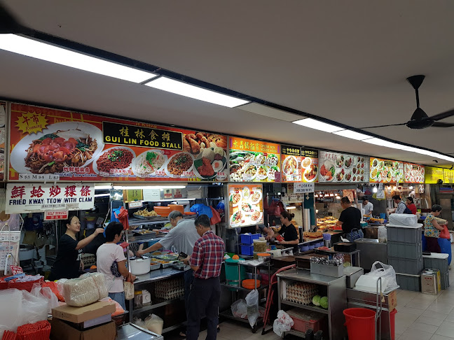 Yong Heng Fried Squid Prawn Mee - Hospitality and gastronomy