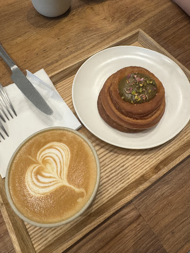 Lean & Rich Bakery - Singapore