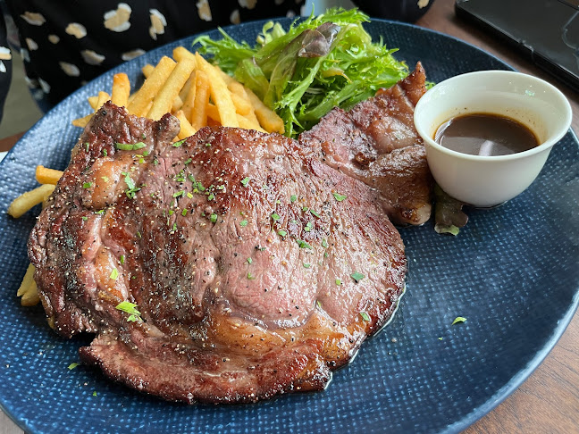 5 The Oval, Seletar Aerospace Park, Singapore 797863